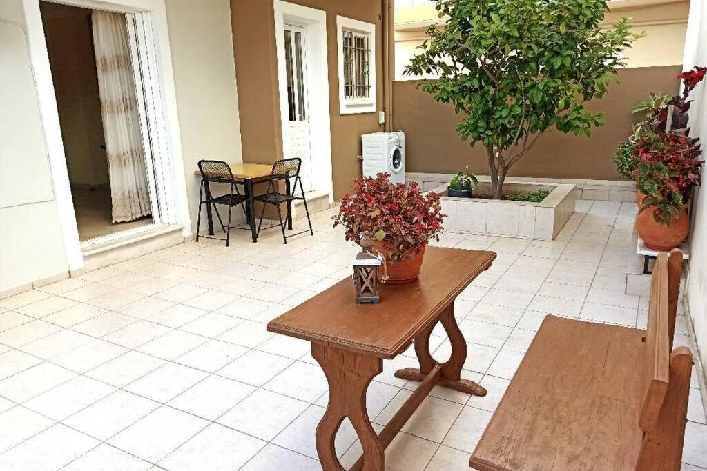 Jilda S Apartment With Private Garden! Anabolu Dış mekan fotoğraf